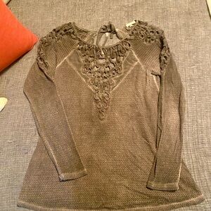 Gimmicks by BKE Brown Lace Accent Women's Blouse